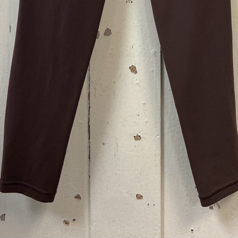 Brown Leggings<br />
Brown<br />
Size: S R $29