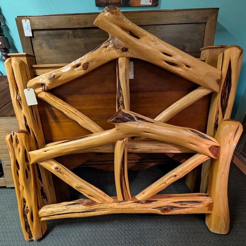 Cedar Log HB FB SR, Rustic,  QUEEN
67w x 63h
41 Footboard Height