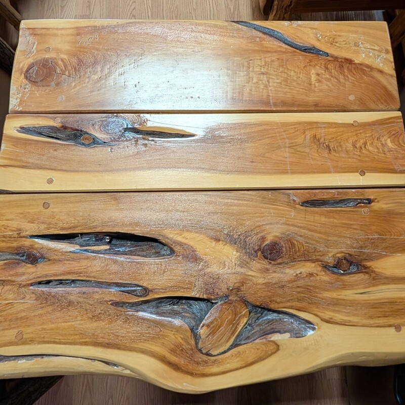 Rustic Cedar Side Table, Glass Top
24 x 20 x 30.5h