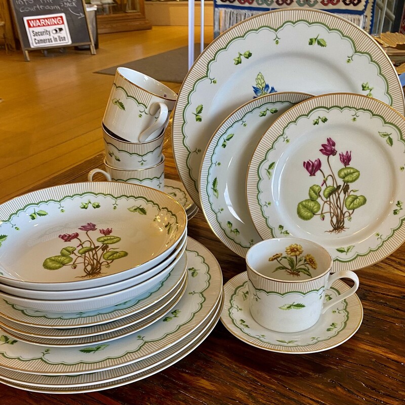 Dish Set, Georges Briard Victorian Gardens, Varied Flower Patterns, Size: 20 Pc Set

4 Dinner Plates, 4 Salad Plates, 4 Bowls, 4 Cups,
4 Saucers.