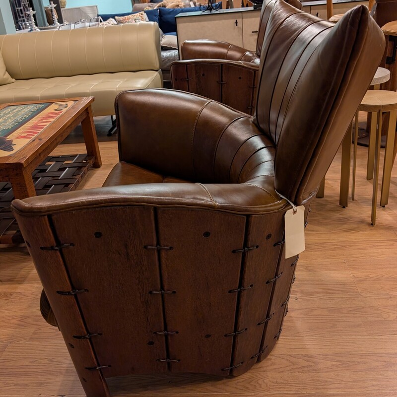 Moorea Armchair PGMR001, Leather, Brown<br />
41 x 28 x 38.50h