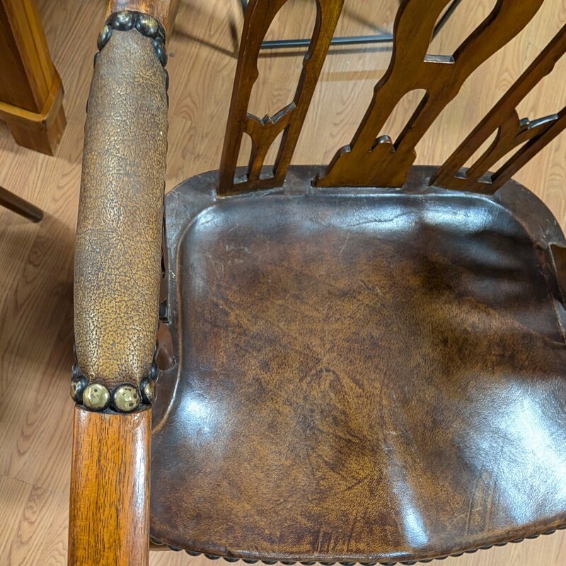 Theodore Alexander Arm, Gothic, Leather
23 x 20 x 41h