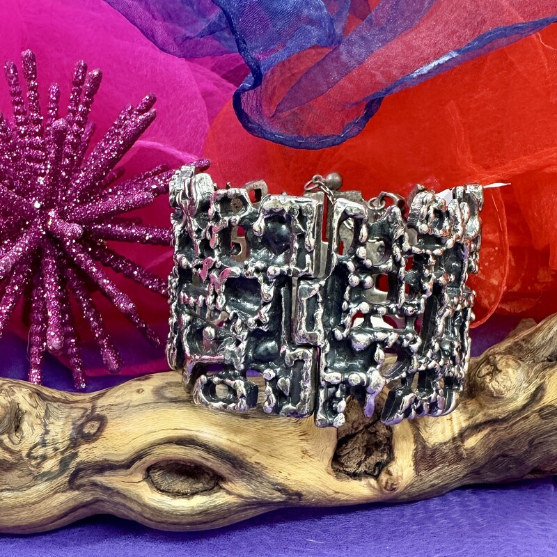 Brutilist Mid Century hinged bracelet