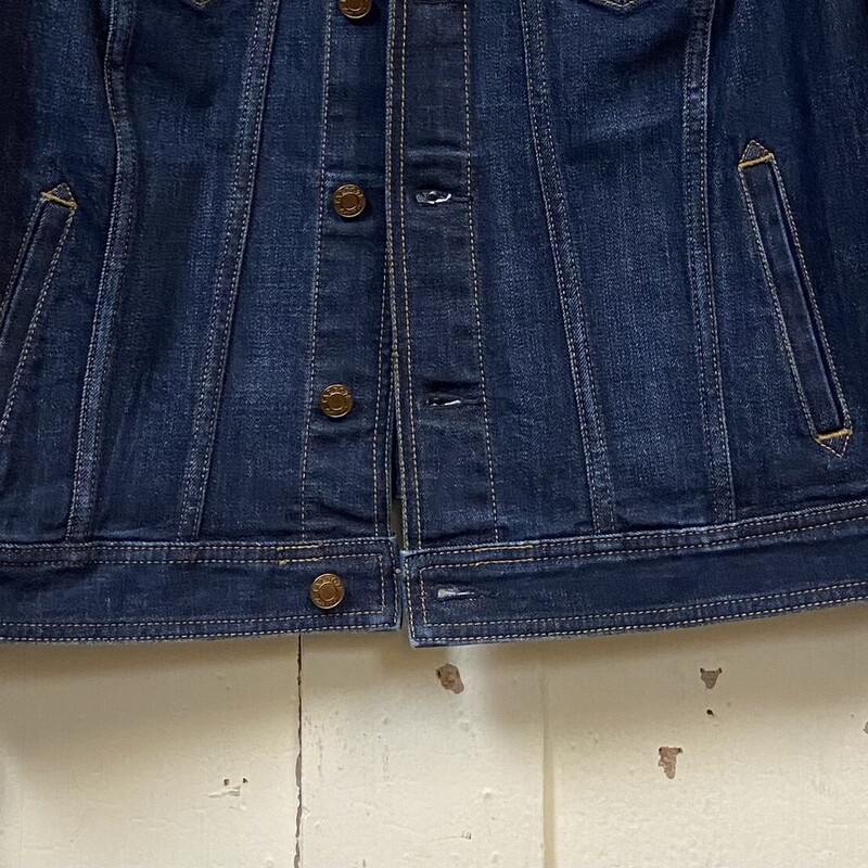 Denim Jacket
Blue
Size: X R $99