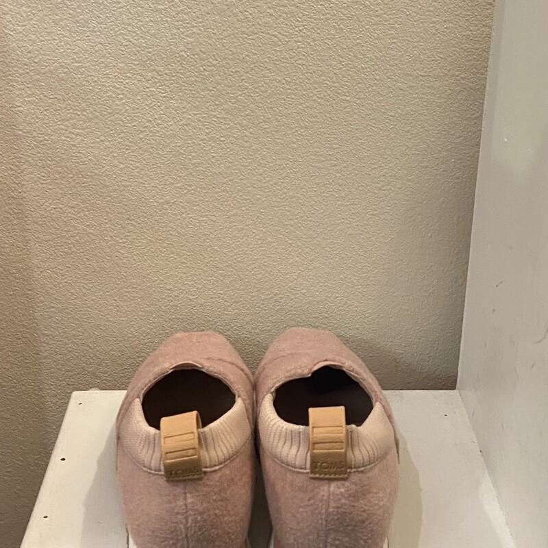Pink Fuzzy Slip Sneaker<br />
Pink<br />
Size: 7