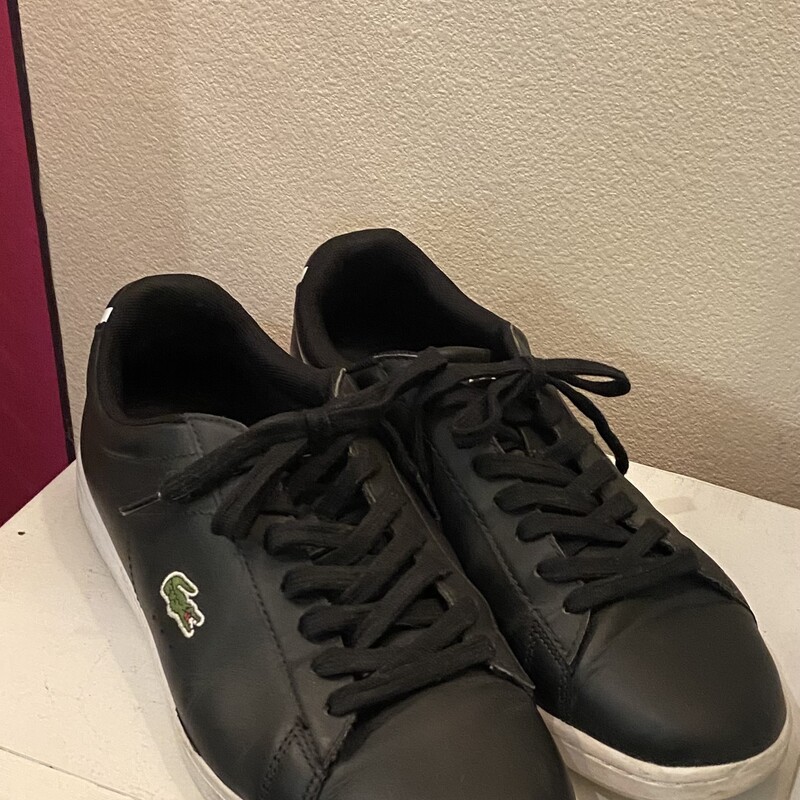Blk Leather Sneaker<br />
Black<br />
Size: 8 R$100