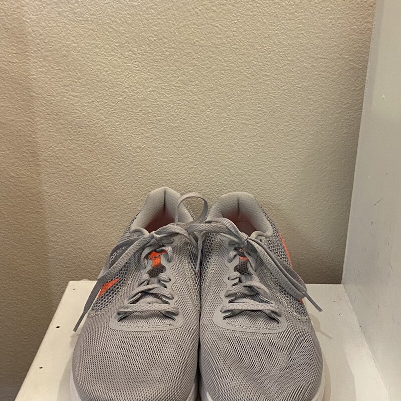 Gry/Corl Run Shoe<br />
Gry/Cora<br />
Size: 10 R$70