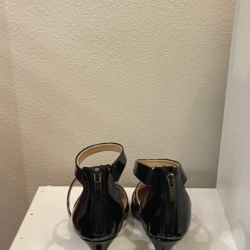 Bk/Mar Pat Lthr Heel<br />
Bk/mar<br />
Size: 7 R$94