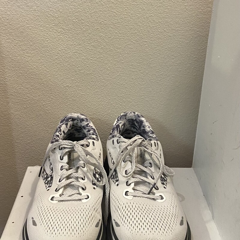 Gry/camo Run Shoe<br />
Grey<br />
Size: 10.5 R140