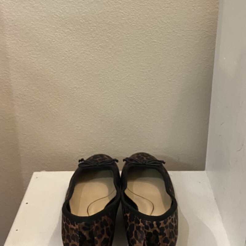 Brw/B Leop Sat Flat<br />
Brw/Bk<br />
Size: 7 R$60