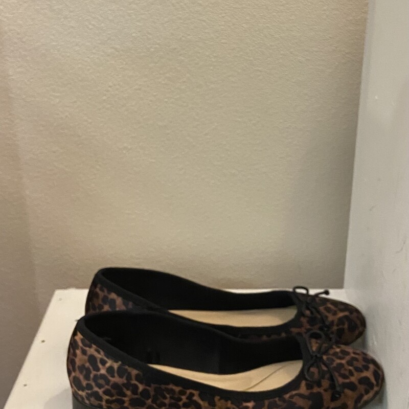 Brw/B Leop Sat Flat<br />
Brw/Bk<br />
Size: 7 R$60