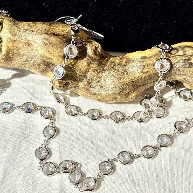 Lane crystal necklace