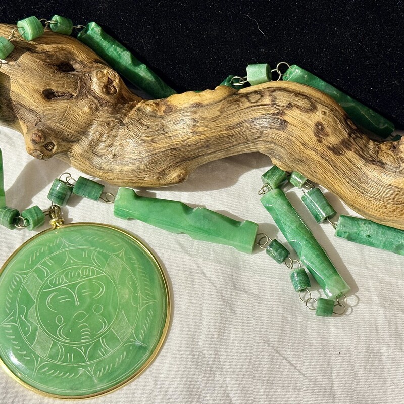 Mexican jade disk pendant necklace