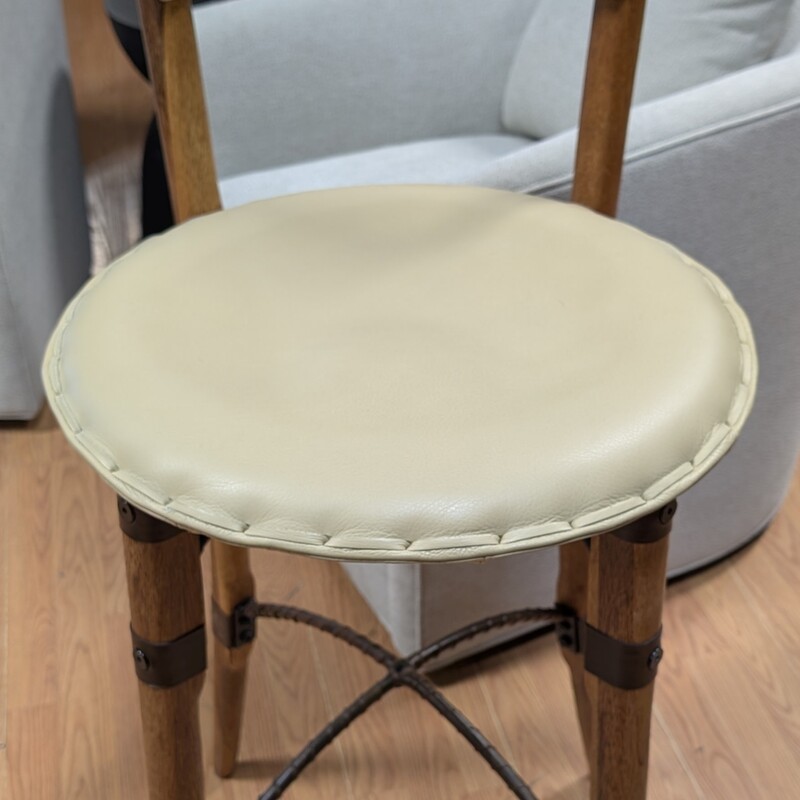 Mauritius Stool Single
