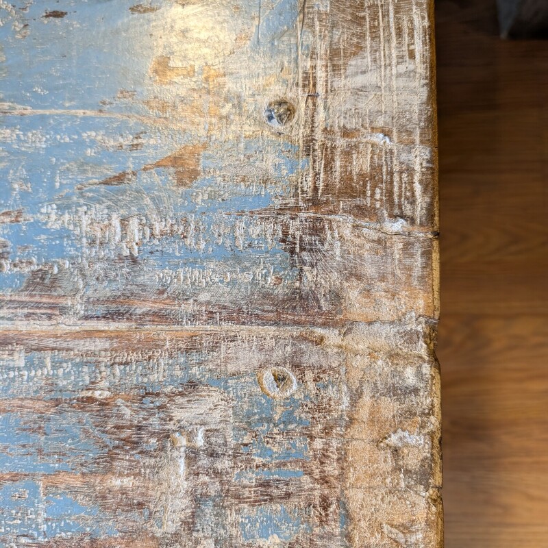 Shabby Chic Wood & Iron, Painted, Antique<br />
66 x 17 x 19h