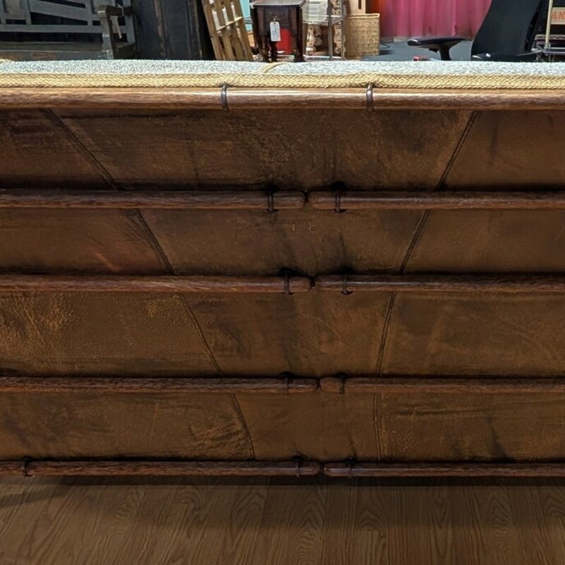 Navajo 3 Seat Sofa, Gris, Grey Hide<br />
88 x 36 x 36h