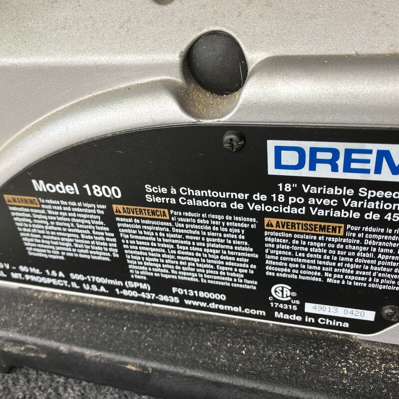 Scroll Saw, Dremel, 1800<br />
18in with disc sander