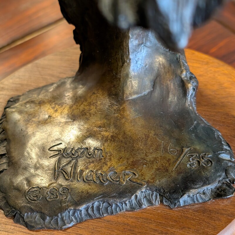 Susan Kliewer Zuni Man, Bronze, Sculpture<br />
Limited Edition<br />
9in round x 17h