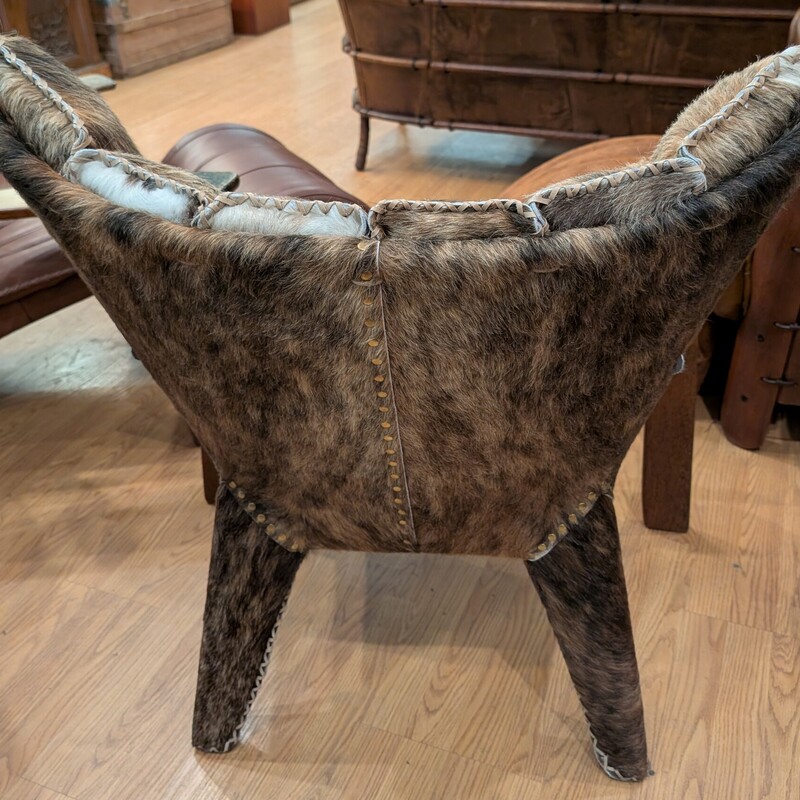 Verite President Chair, Dark Brind,  Metal Accents<br />
32 x 28 x 36h