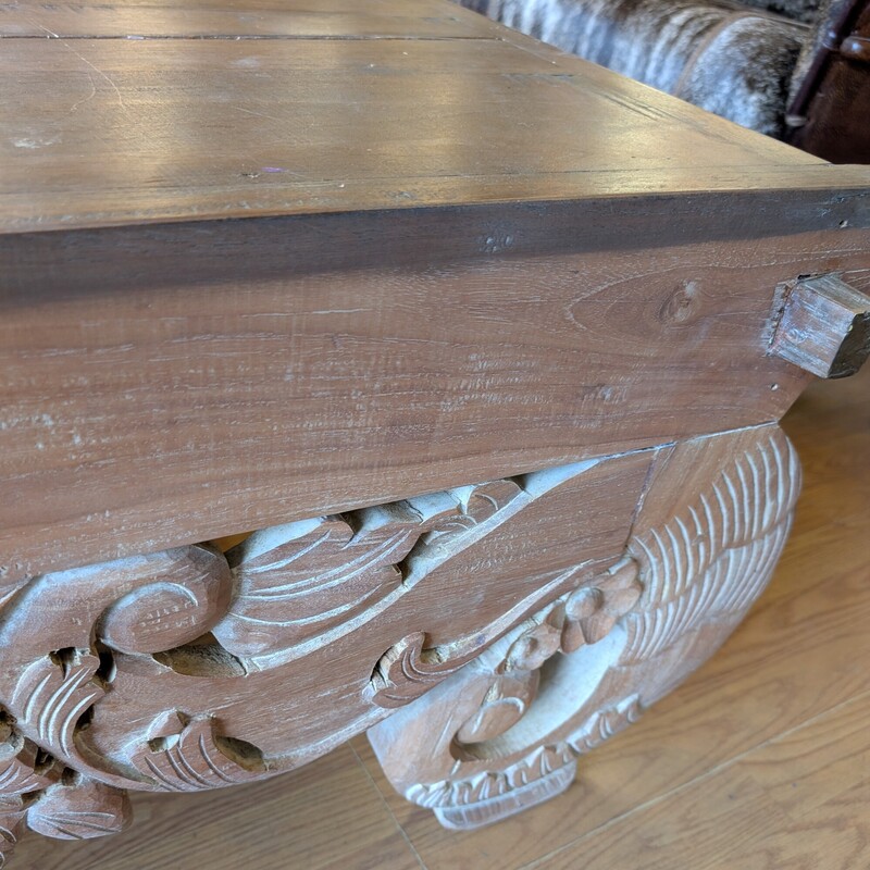 Asian Coffee Table, Carved, Square<br />
60 x 60 x 17.5h