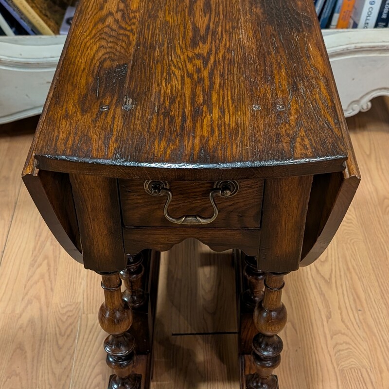 Gate Leg Drop Leaf 2 Drawer, Mahogany English<br />
13.5-42w x 32d x 26.5h