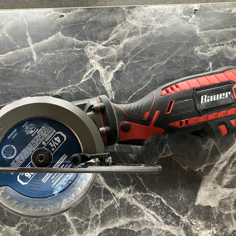 Compact Circular Saw