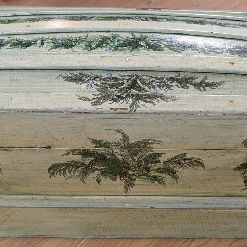 Floral Painted Trunk<br />
28 x 15 x 18h
