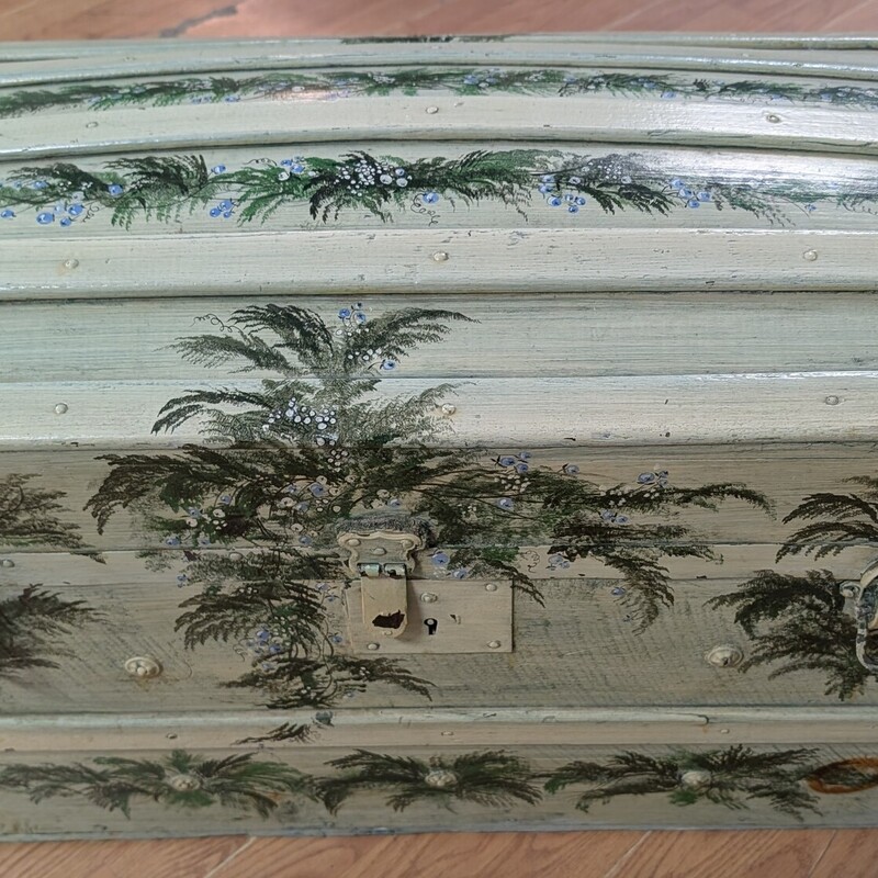Floral Painted Trunk
28 x 15 x 18h