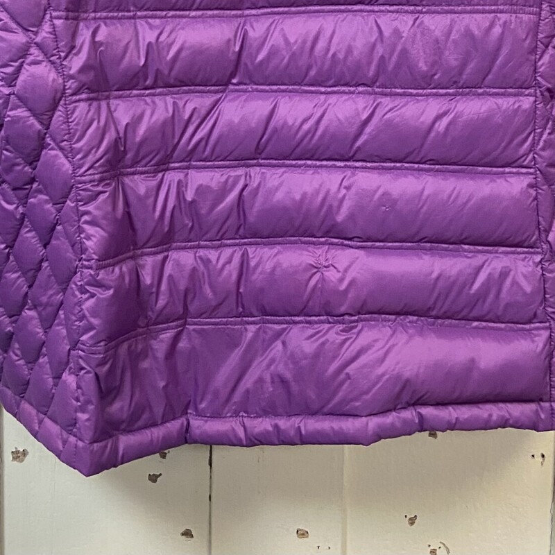Purple Pack Down Coat<br />
Purple<br />
Size: 2X R$179