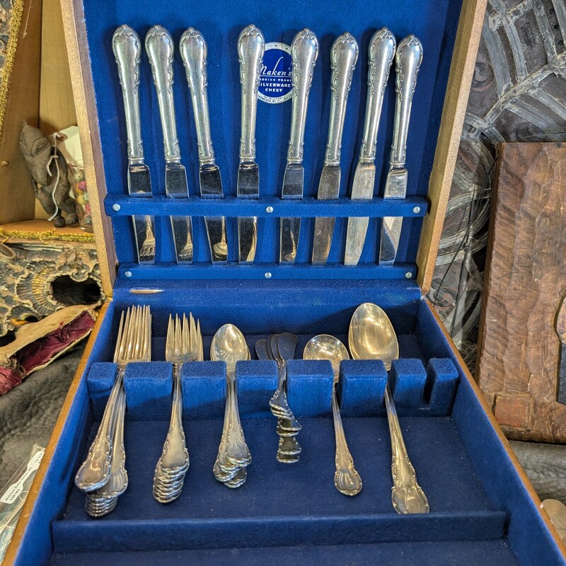 Lunt Modern Victorian, Flatware,  41 Pcs