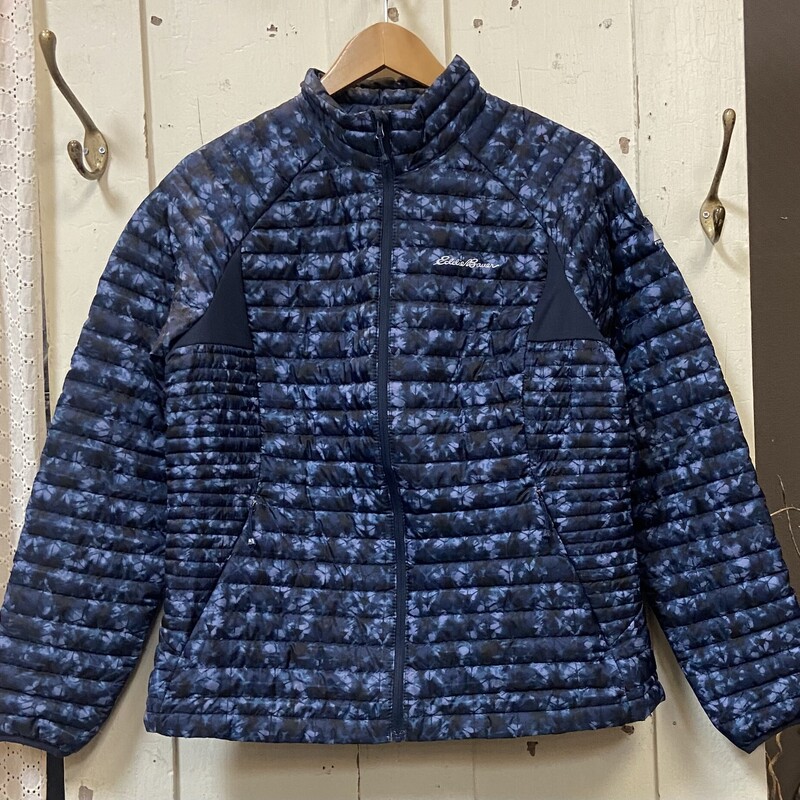 Blu/Lav Down Coat<br />
Blu/Lav<br />
Size: L R$136