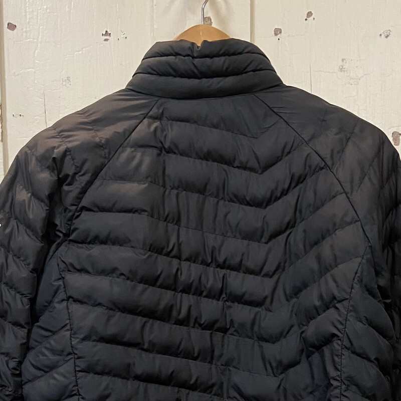 Blk/Fus Zip Thermal Coat
Blk/Fus
Size: L R$118