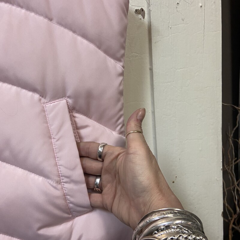 Pnk Down Vest<br />
Pink<br />
Size: 10/12 $89