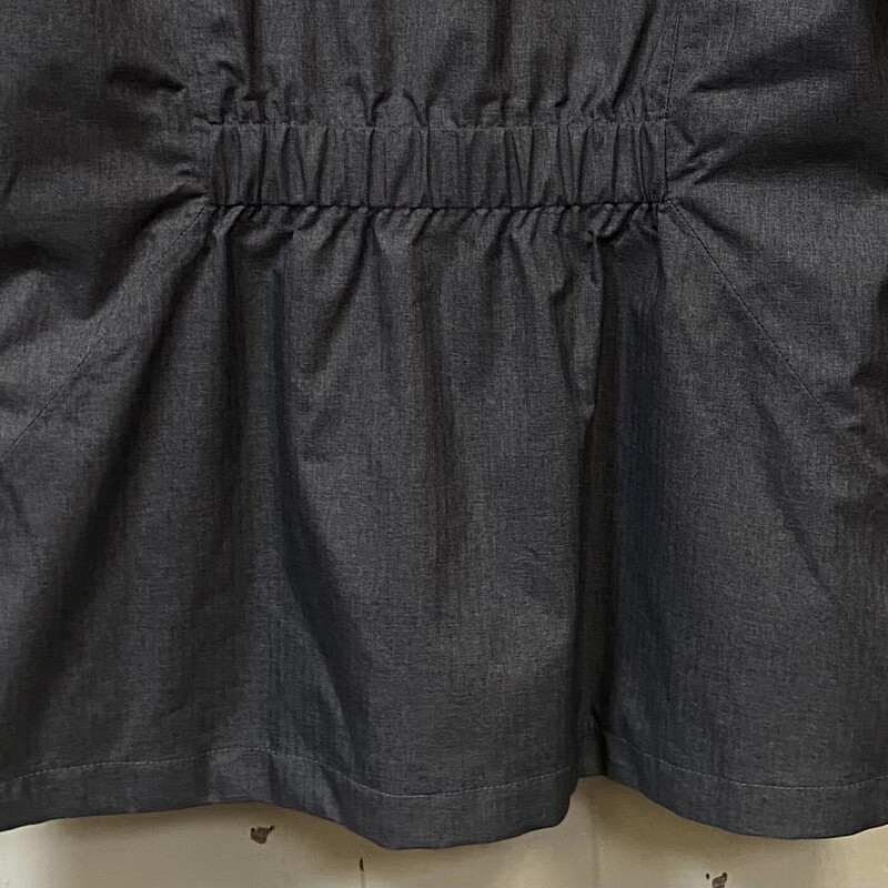 Charc Zip Lined Coat<br />
Charcoal<br />
Size: L R$170