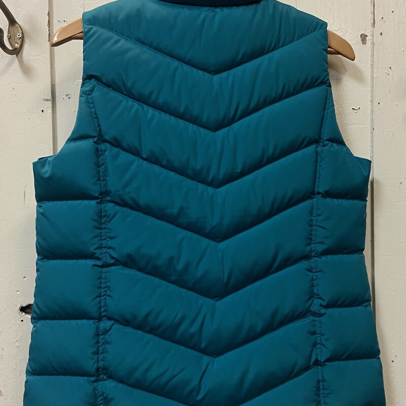 Teal Down Vest
Teal
Size: 10 R$89