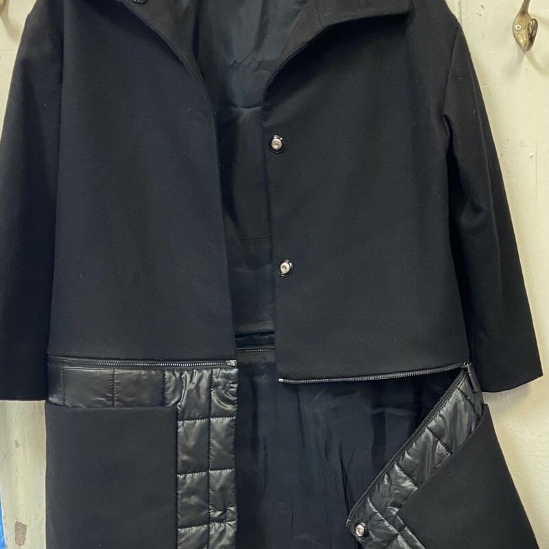 Blk Wool Quilt Coat<br />
Black<br />
Size: M R$568