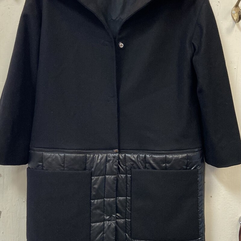 Blk Wool Quilt Coat<br />
Black<br />
Size: M R$568