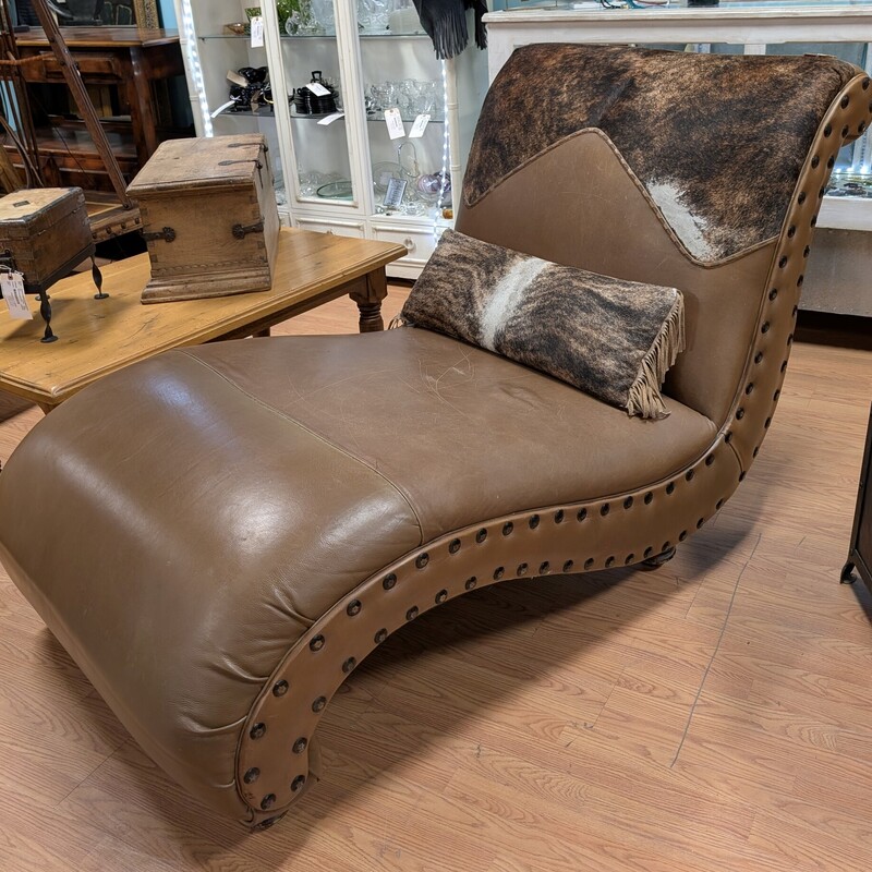 Leather & Hide Chaise, Brown
38 x 66 x 43h