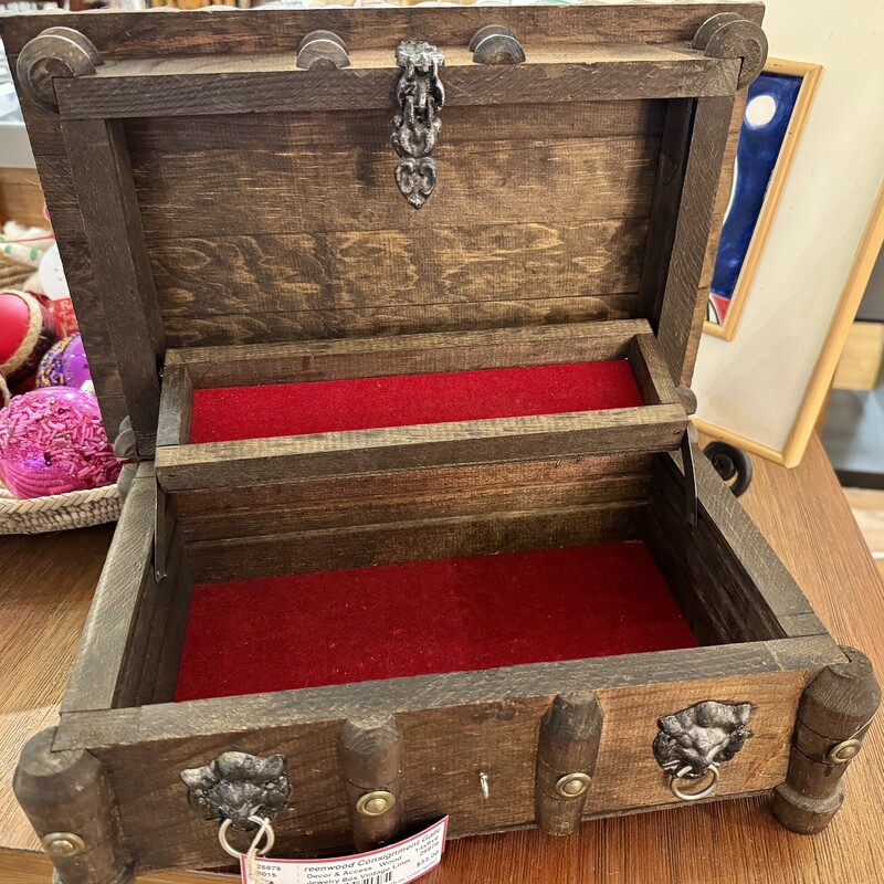 Jewelry Box Vintage Lined,
Size: 14x9x6