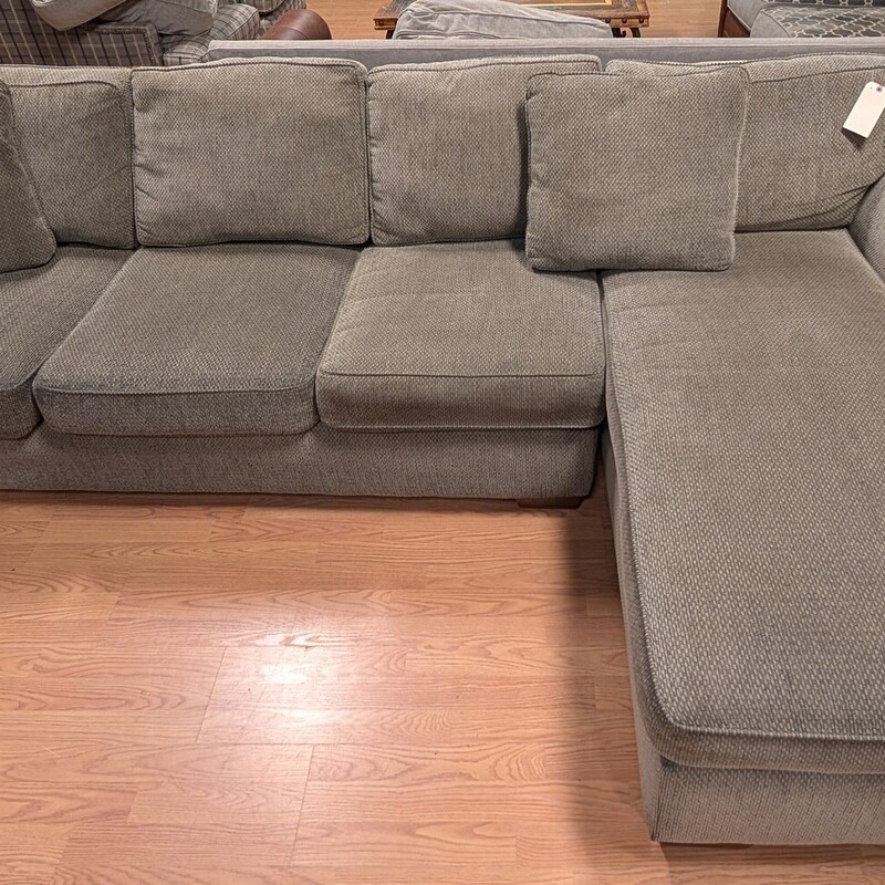 Bauhaus Chaise Sectional, Grn/Gray, 2pc
117w x 36d x 65d x 35h