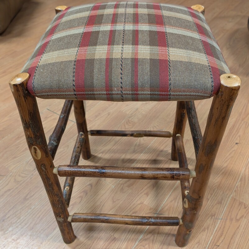 Old Hickory Barstool, Counter Height
17 x 17 x 24h