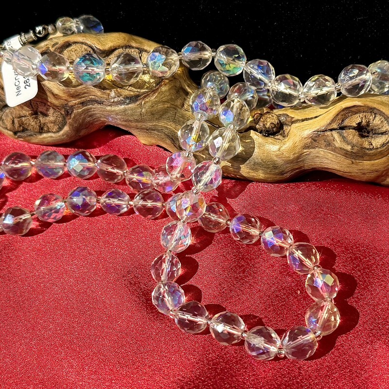 Crystal faceted beads necklace