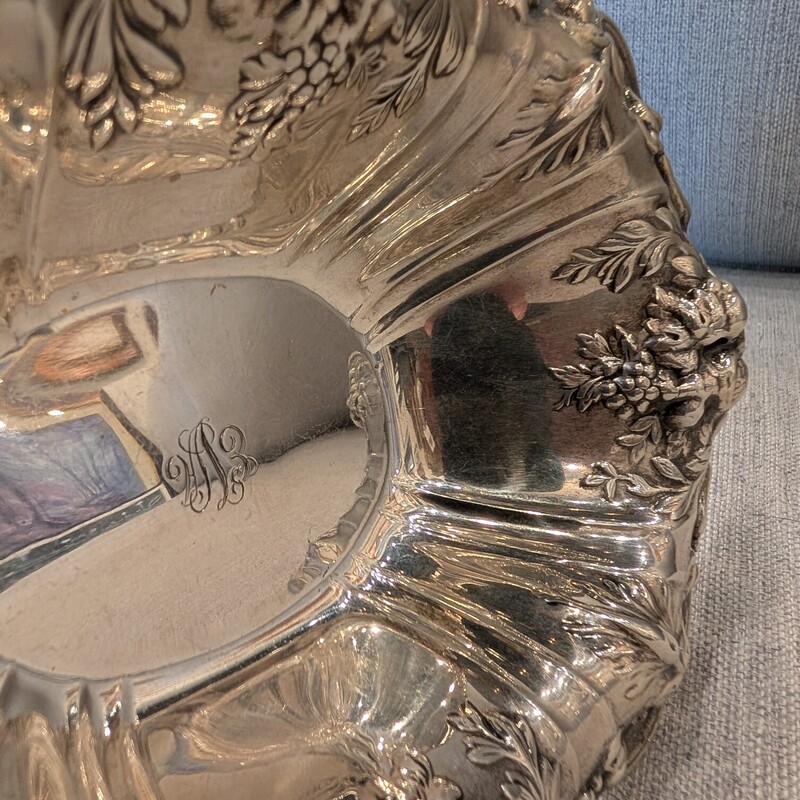 Reed & Barton Sterling Dish 7.5<br />
7.5 x 6 x 1.5h