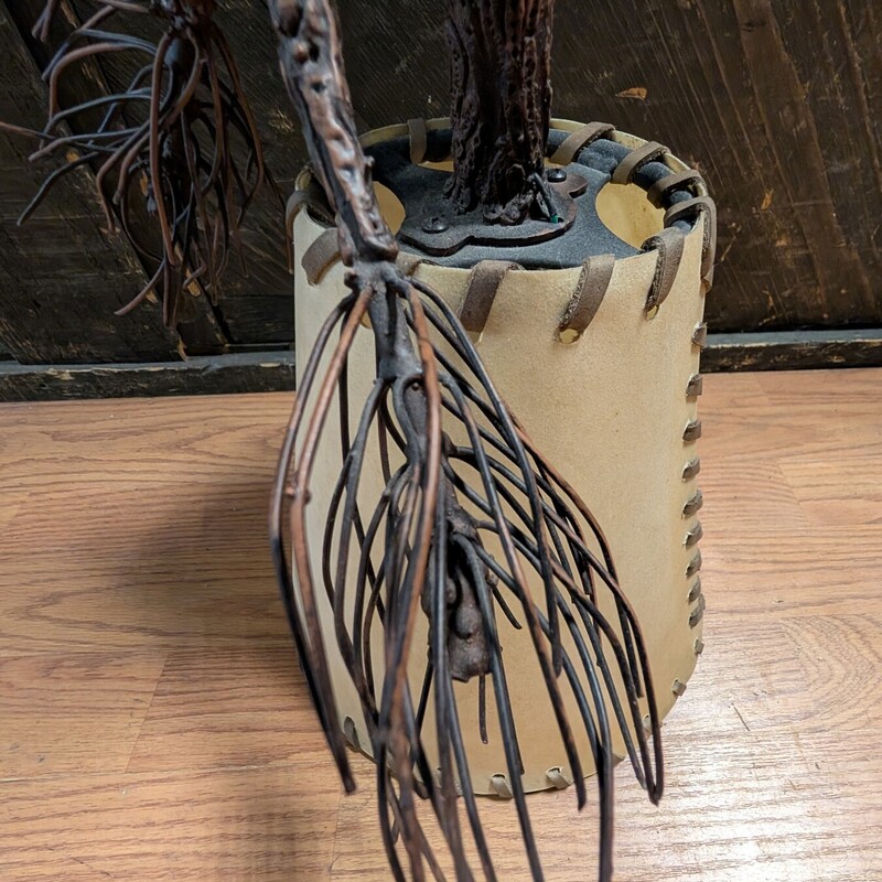 Hammerton Woodland Pendant<br />
10w x 34-44h