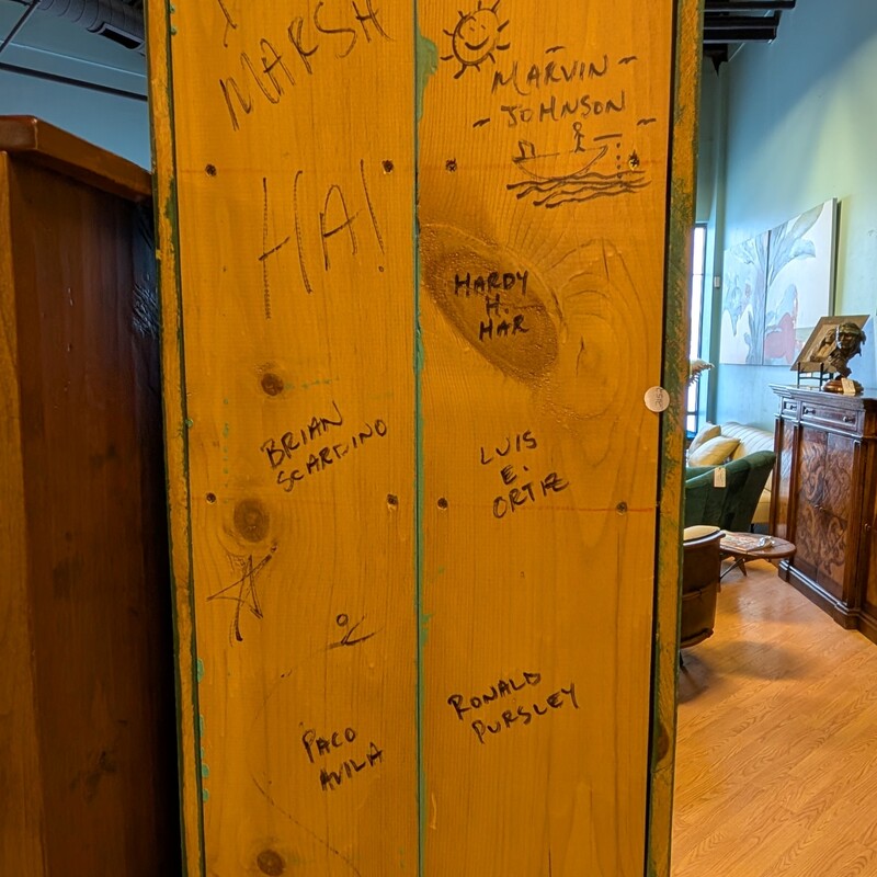 David Marsh Tall Painted Cabinet, Green, 1 Door<br />
21.75 x 14.5 x 79.5