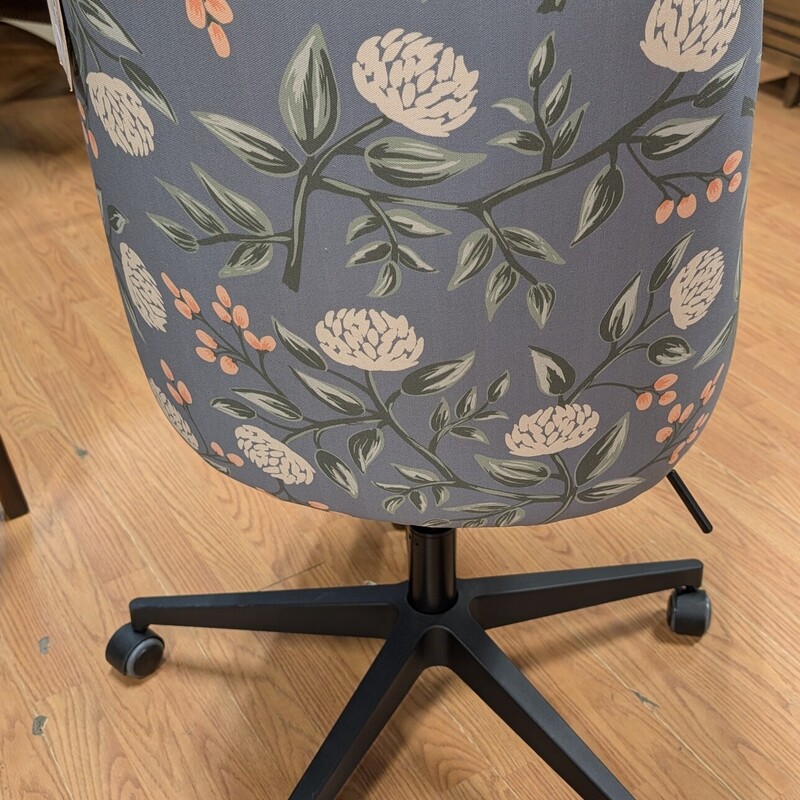 Oxford Rolling Office, Floral, Peonies<br />
19 x 18 x 36h