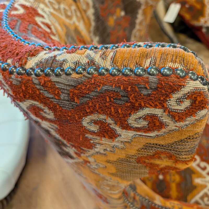 Wesley Hall Studded Arm, Rust, Pilled<br />
30 x 30 x 45h