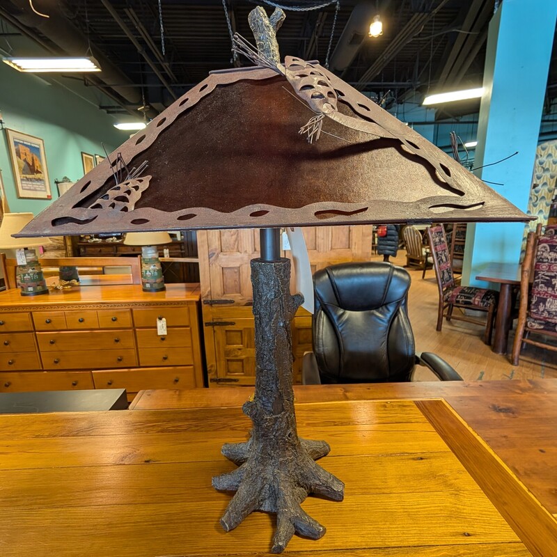 Rustic Resin Tree Base, Cutout, Shade
14 x14 x 24h