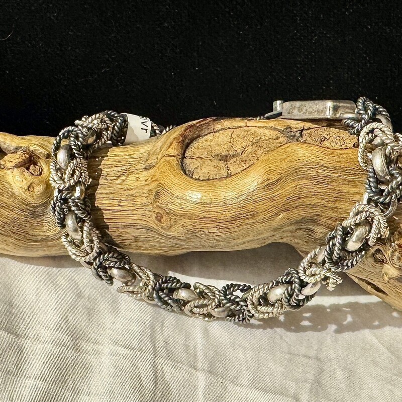 Twisted Links Bracelet