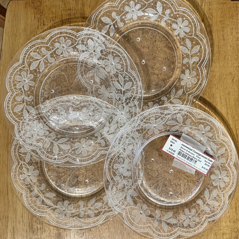 Plates Indiana Glass Doil